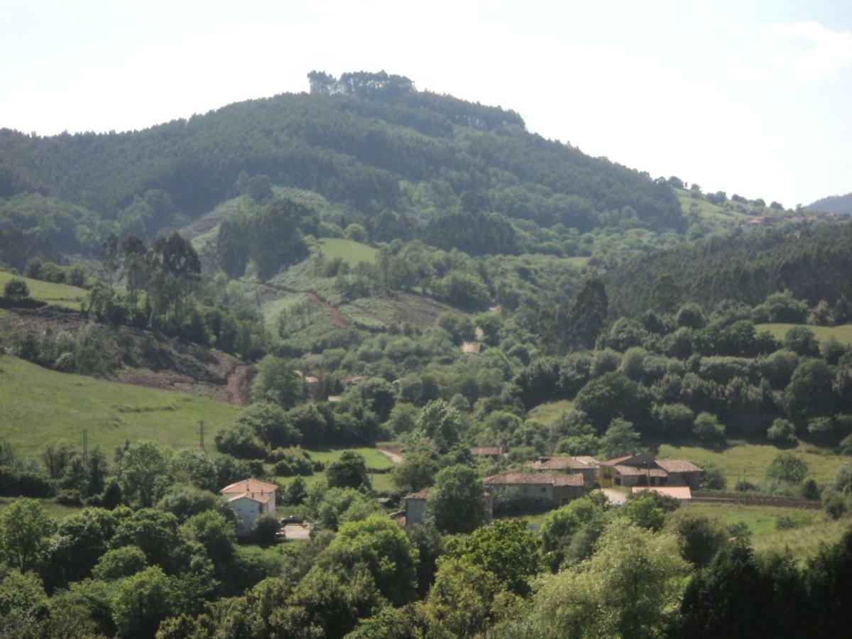 Apartamentos Rurales Pernús Colunga Bagian luar foto