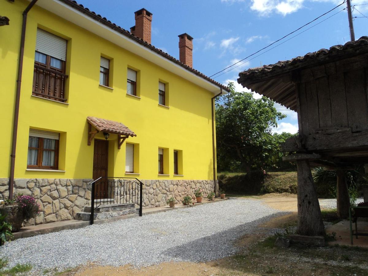 Apartamentos Rurales Pernús Colunga Bagian luar foto